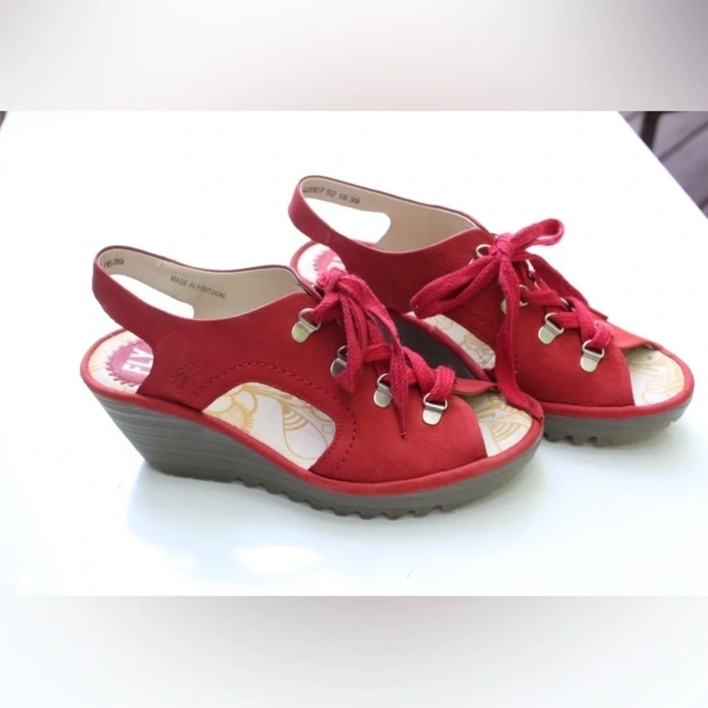 Fly London Ylfa wedges